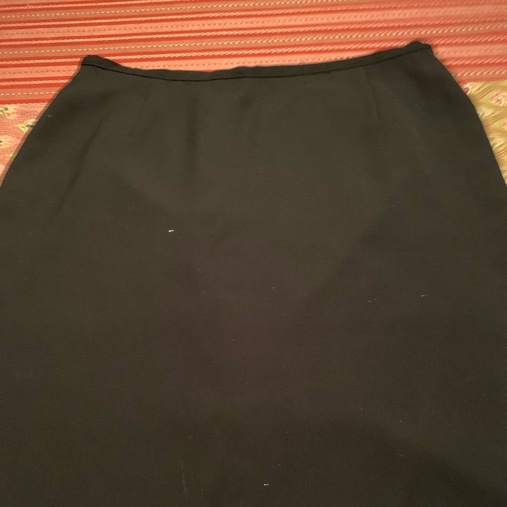 Pendleton black skirt-18-straight knee length